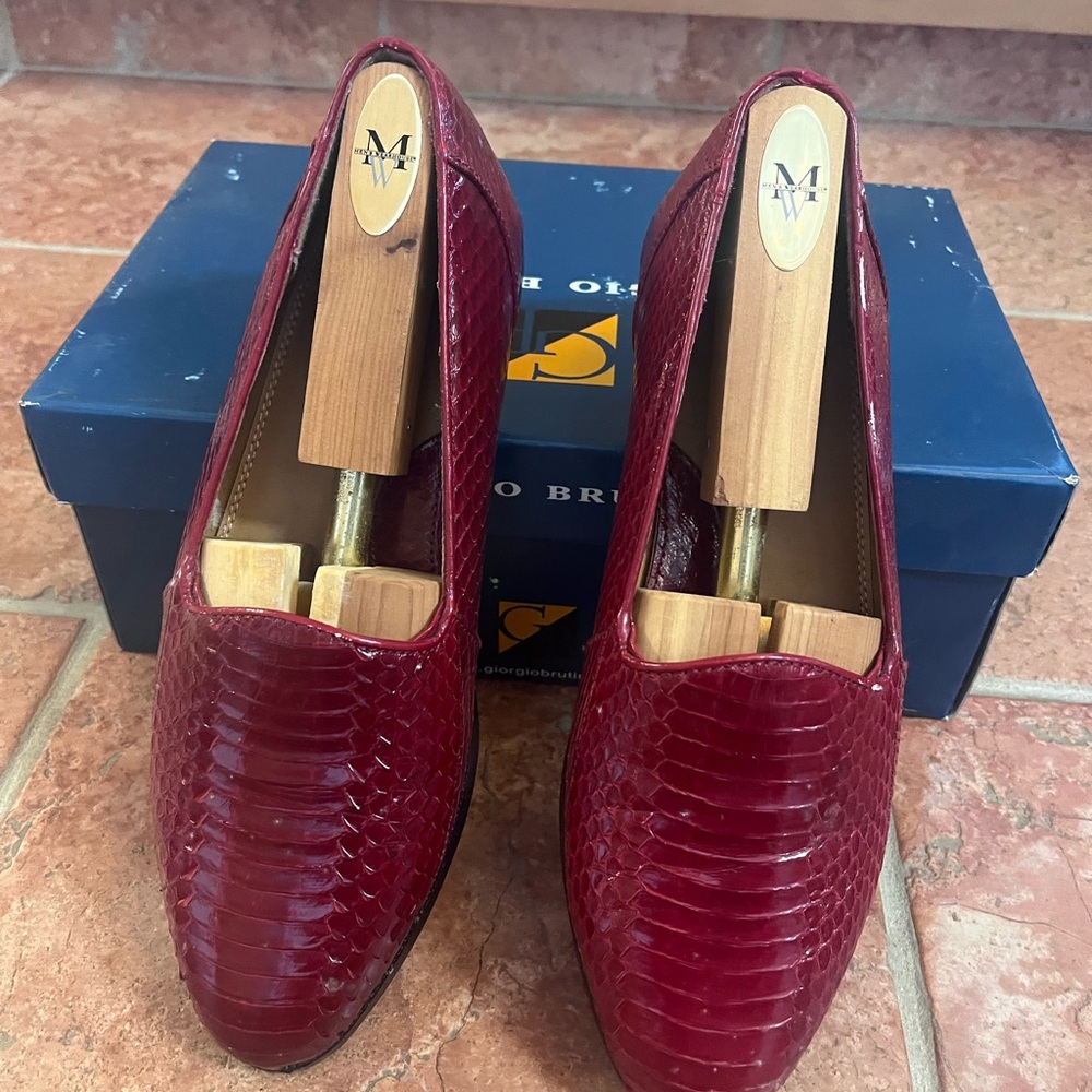 Giorgio Brutini Red Textured Loafers